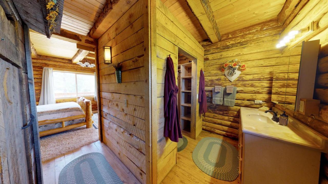 Canyon View Family Cabin, Deck, Tv Room, Games, Bbq, Campfire Monticello Luaran gambar