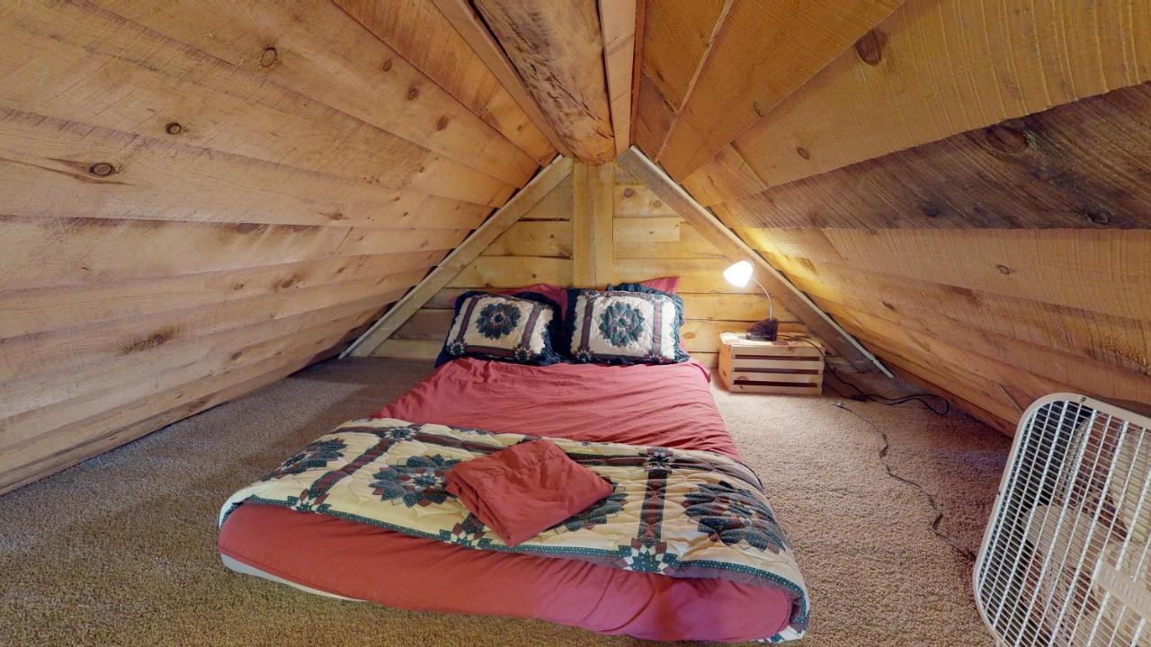 Canyon View Family Cabin, Deck, Tv Room, Games, Bbq, Campfire Monticello Luaran gambar