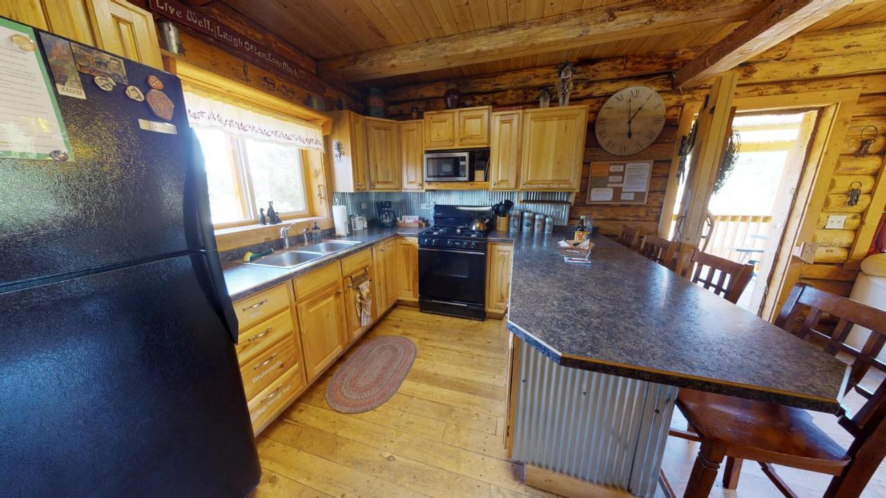 Canyon View Family Cabin, Deck, Tv Room, Games, Bbq, Campfire Monticello Luaran gambar