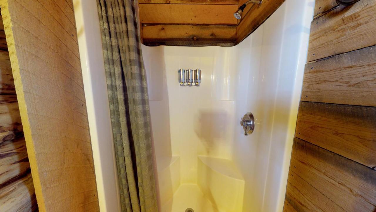 Canyon View Family Cabin, Deck, Tv Room, Games, Bbq, Campfire Monticello Luaran gambar